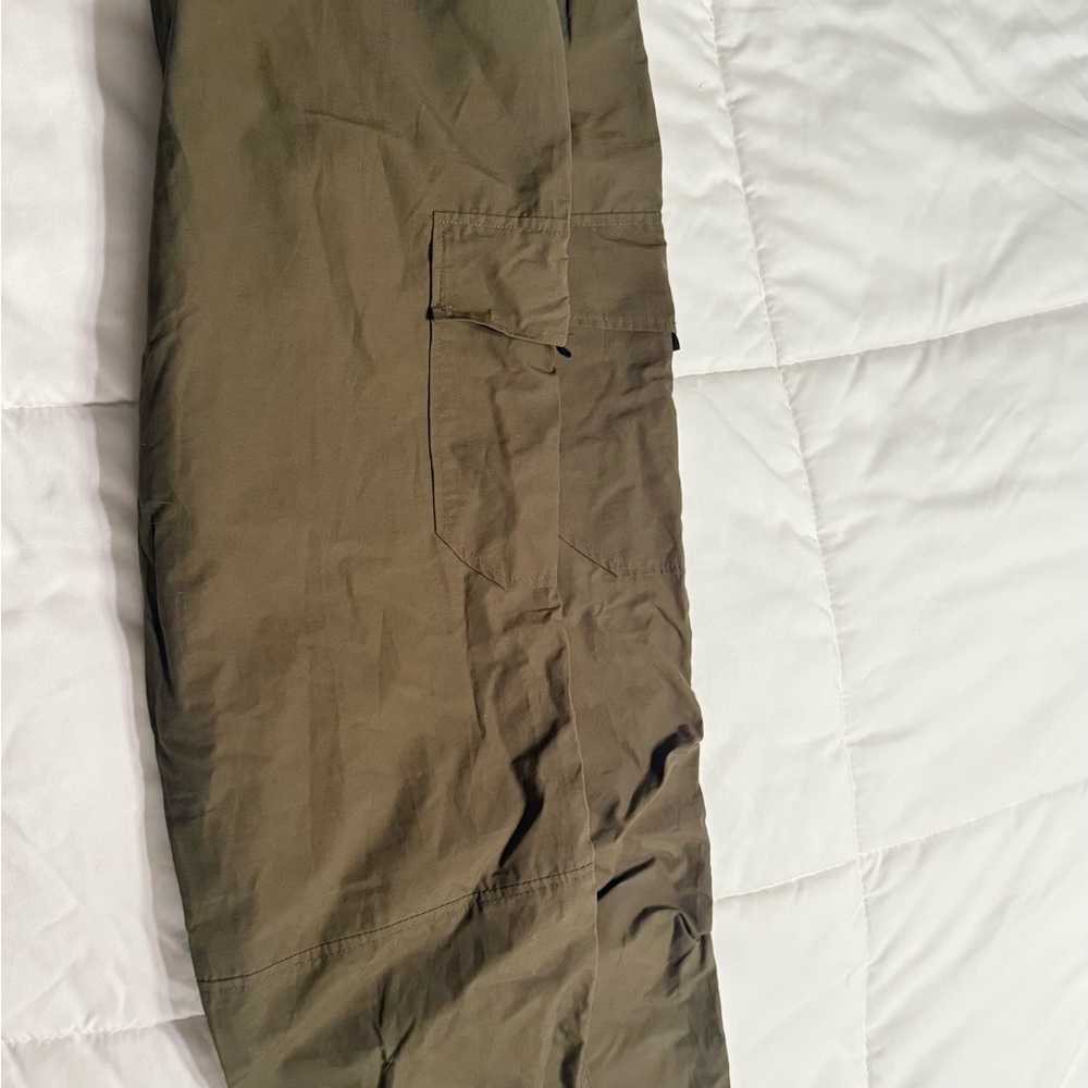 Woman’s Olive Green Pants